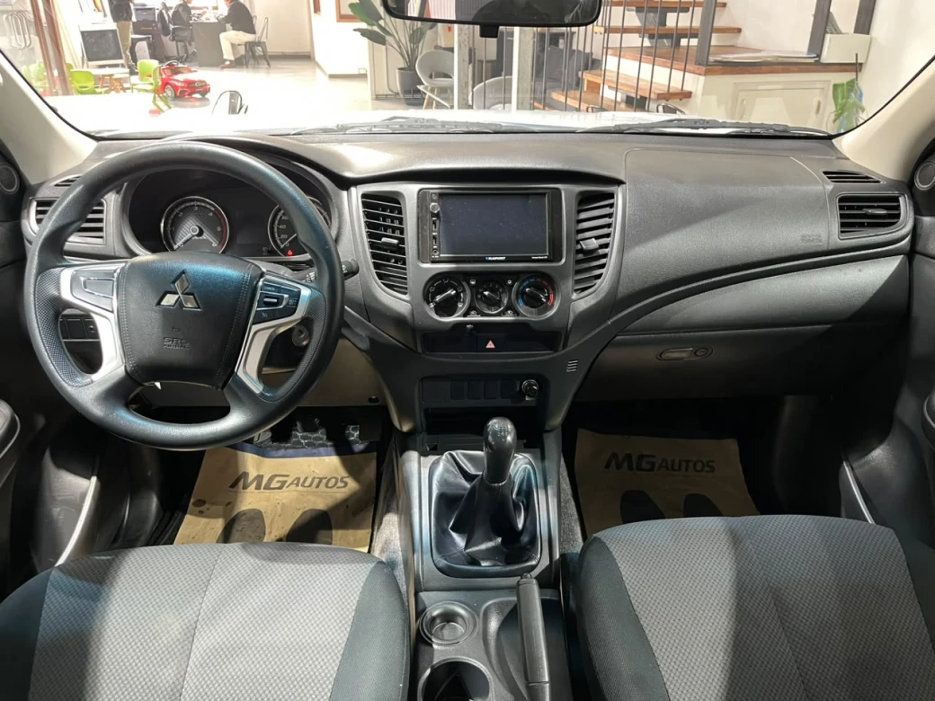 imagen 0 de vehiculo con id 2209